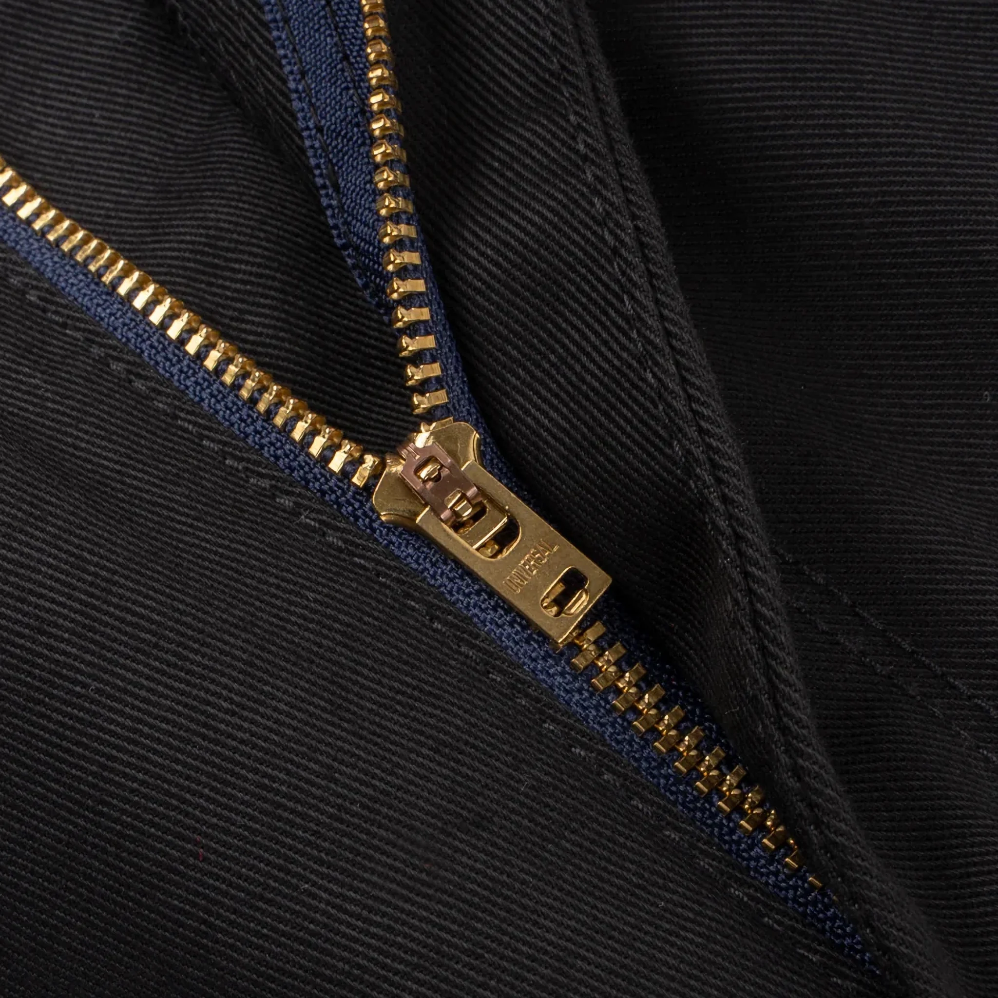IH-727-BLK 9oz Mercerised Selvedge Cotton Medium/High Rise Tapered Chinos - Black - Image 5