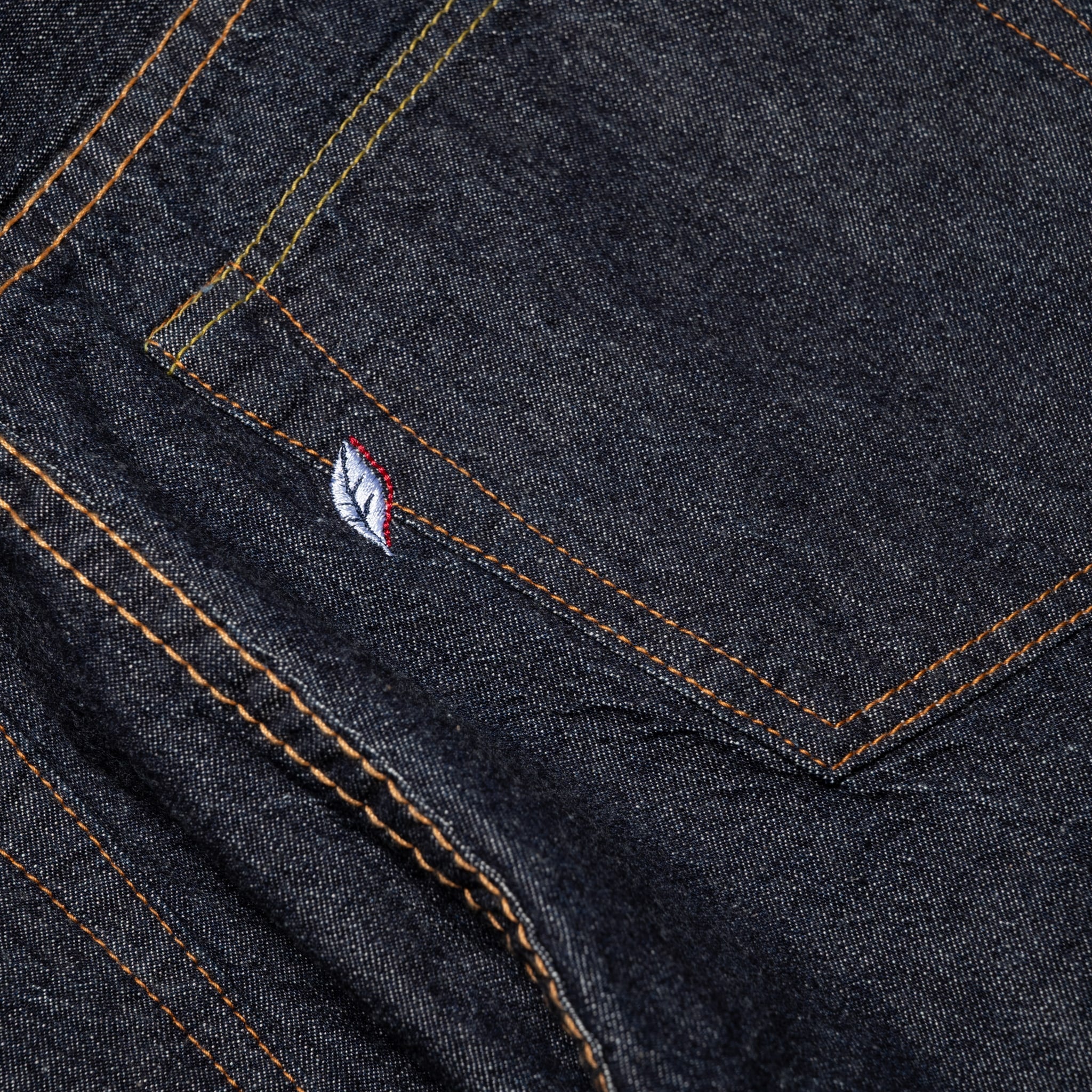 1182-019 10oz Selvedge Denim Relaxed Tapered - Indigo x Natural White - Image 9