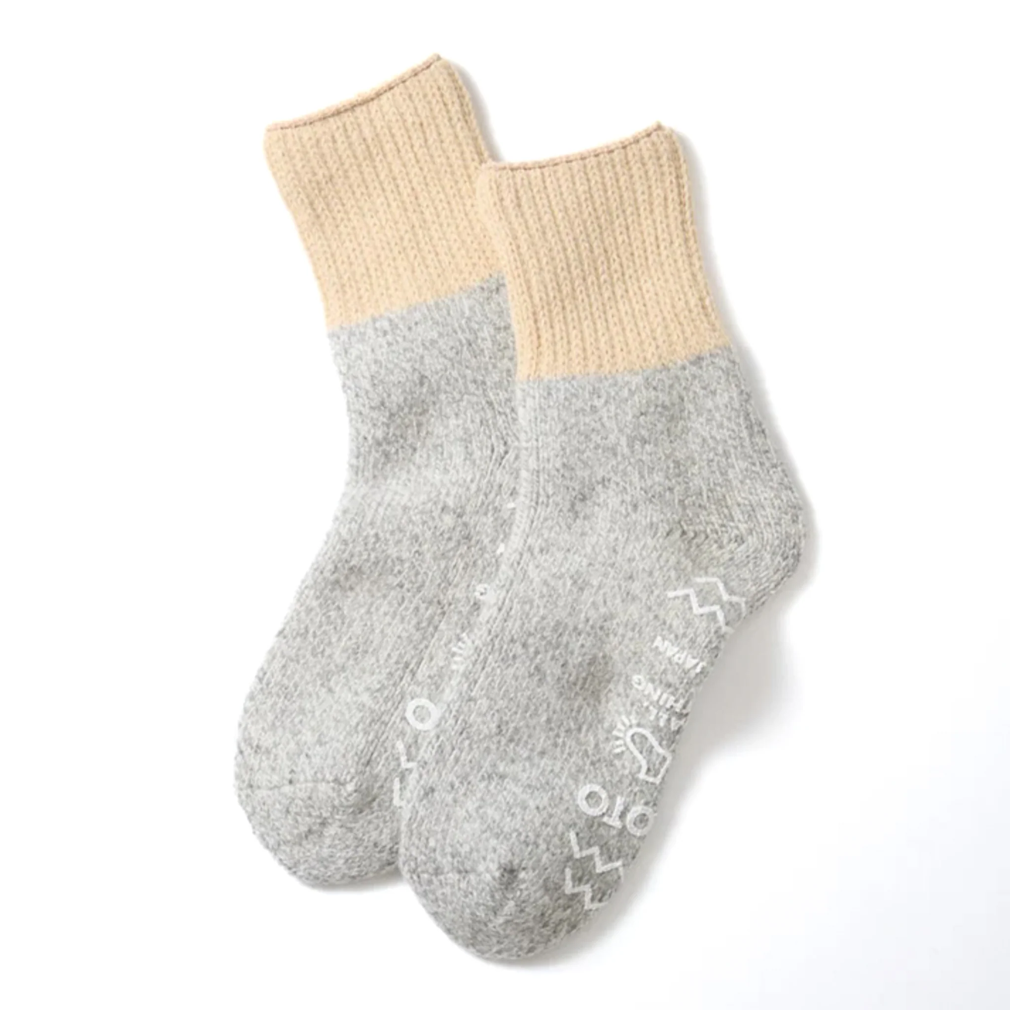R1618 Retro Winter - L. Beige