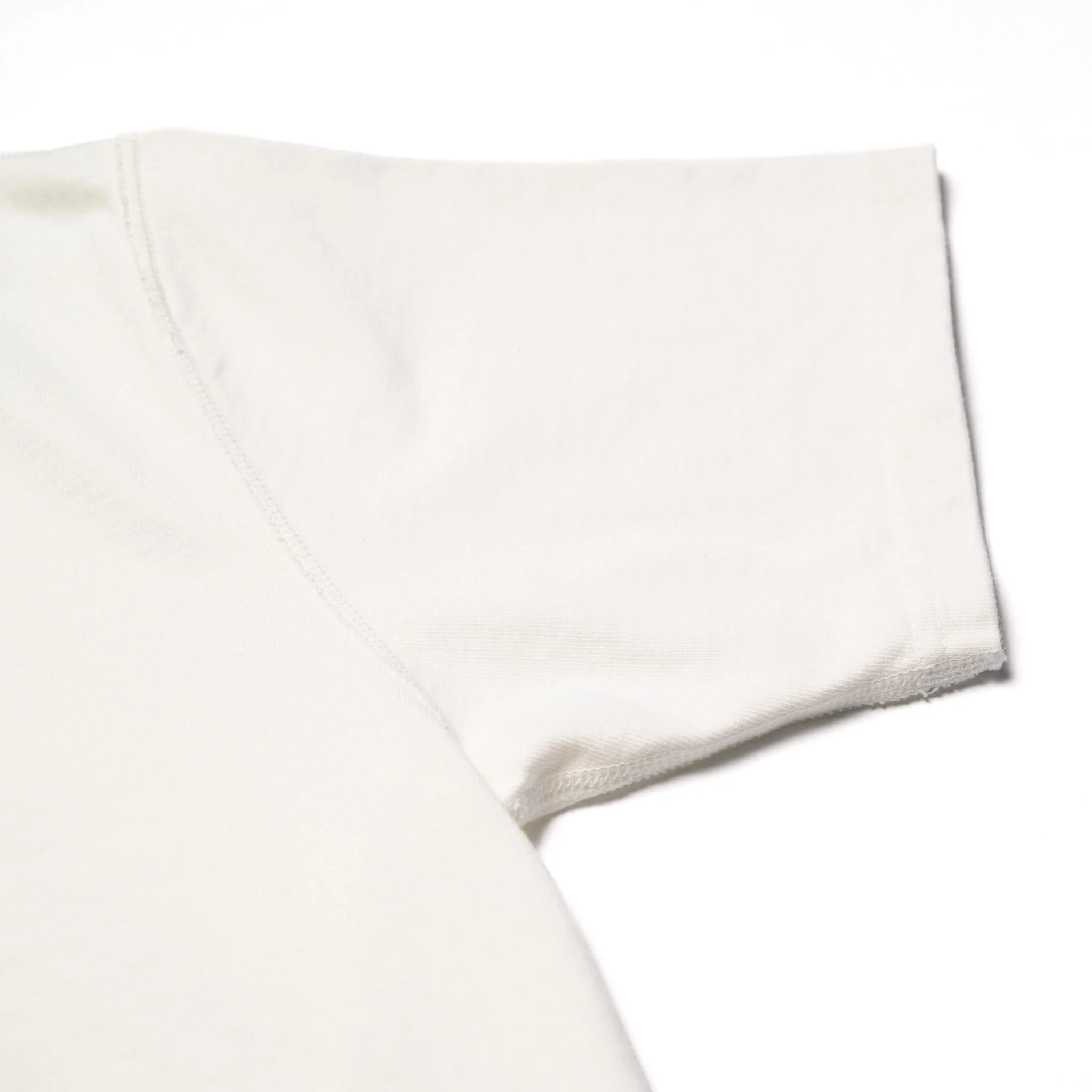 8173 Suvin Gold T-Shirt - White - Image 5