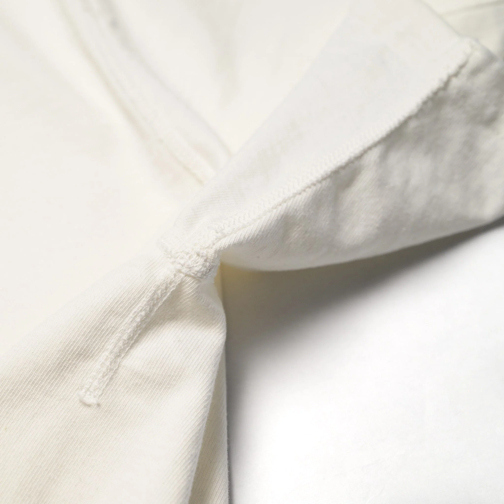 8173 Suvin Gold T-Shirt - White - Image 6