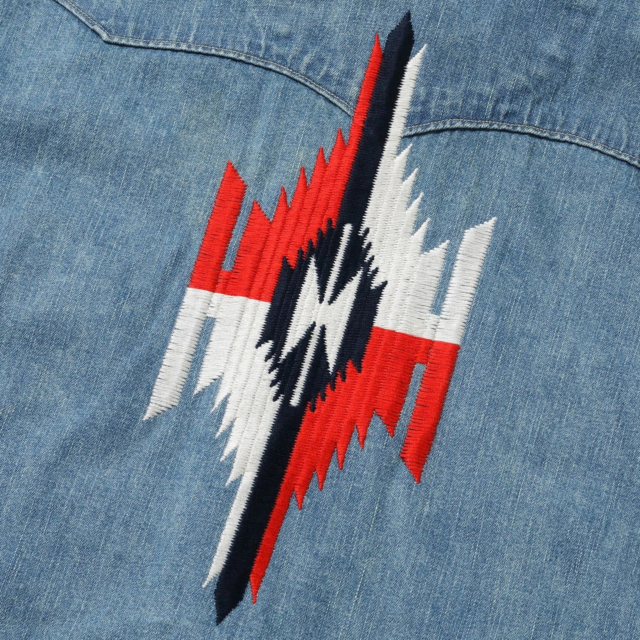 SC29473 Blue Denim Western Shirt Aged Model Embroidered - Image 11