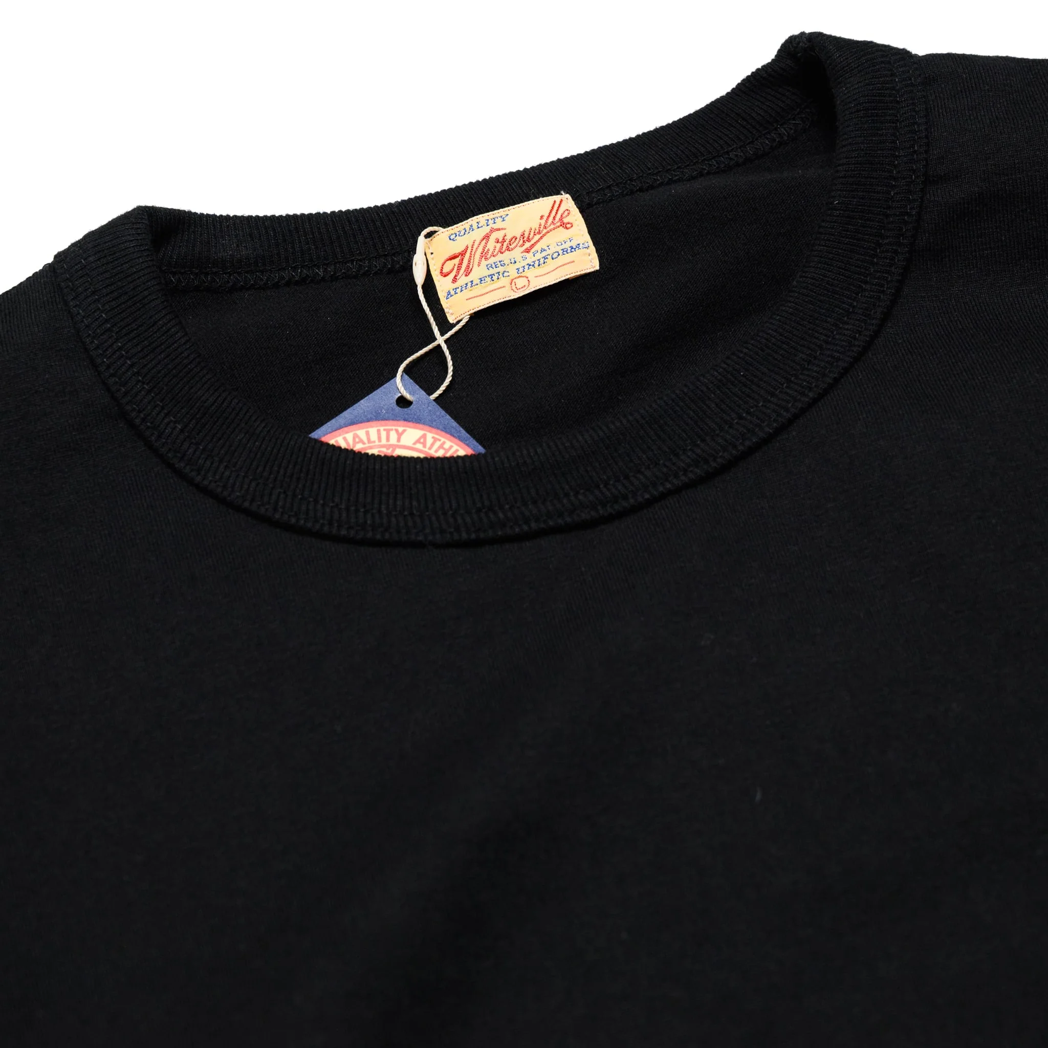 WV68849 Heavyweight Long Sleeve Pocket T-Shirt Black - Image 2