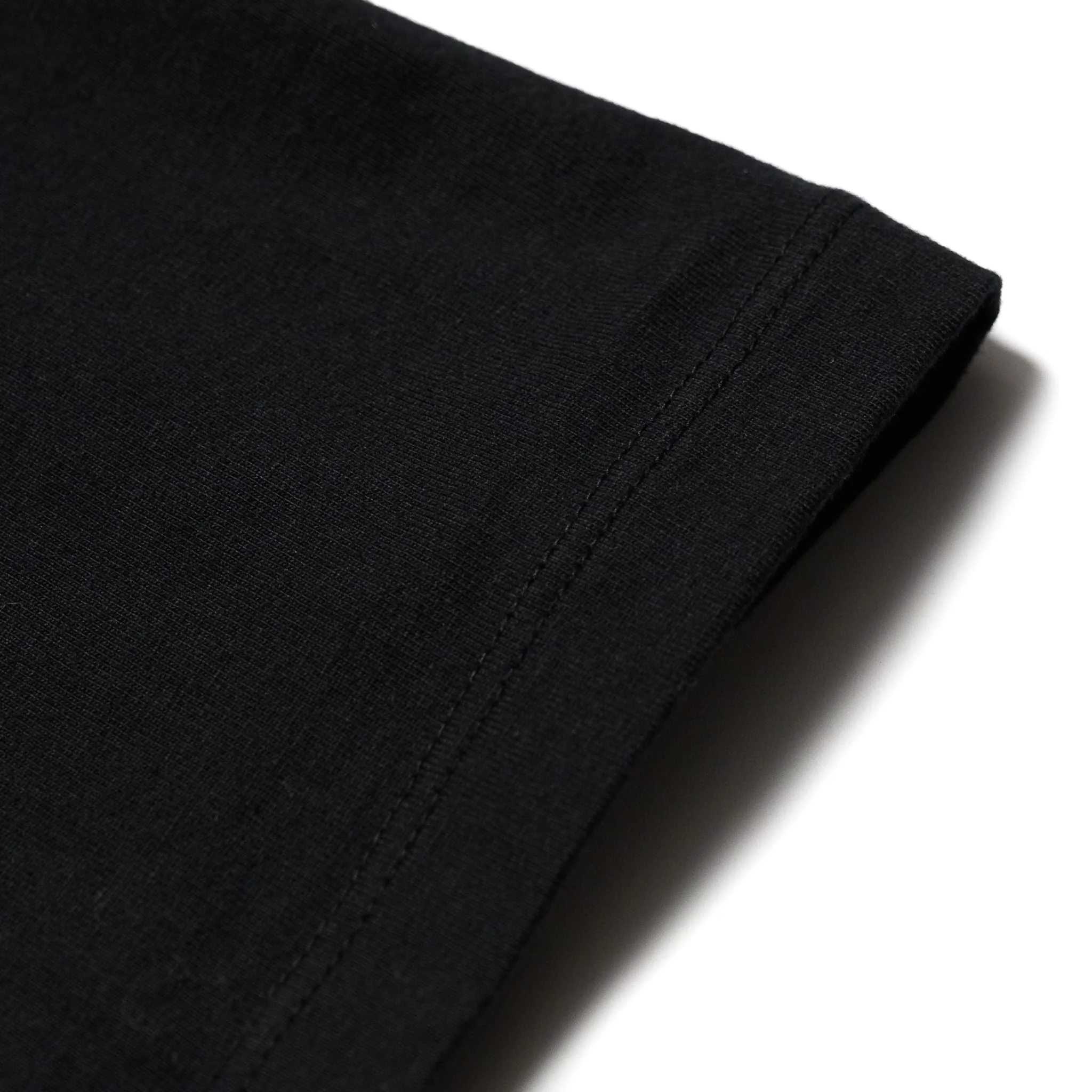 WV68849 Heavyweight Long Sleeve Pocket T-Shirt Black - Image 5