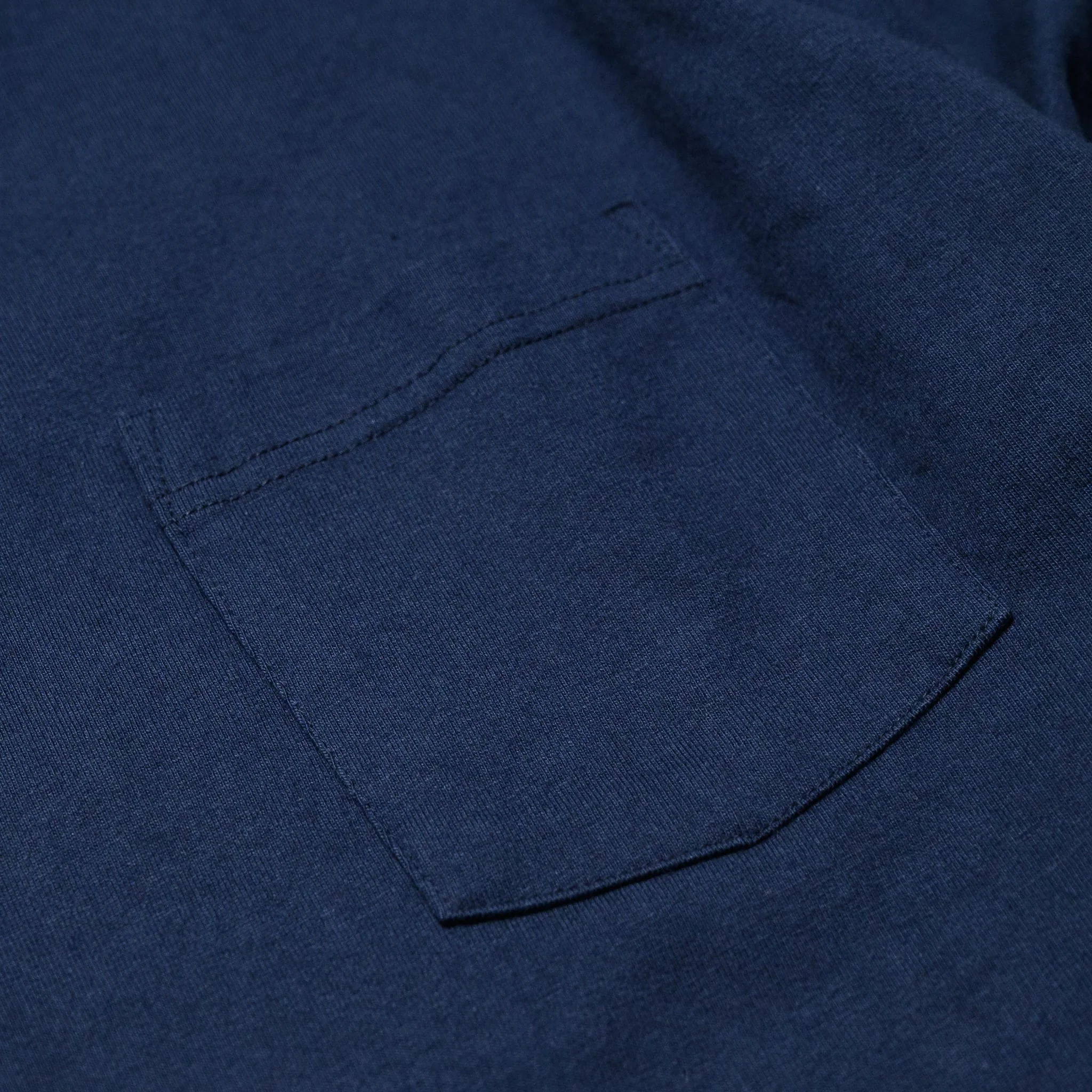 WV68849 Heavyweight Long Sleeve Pocket T-Shirt Navy - Image 3