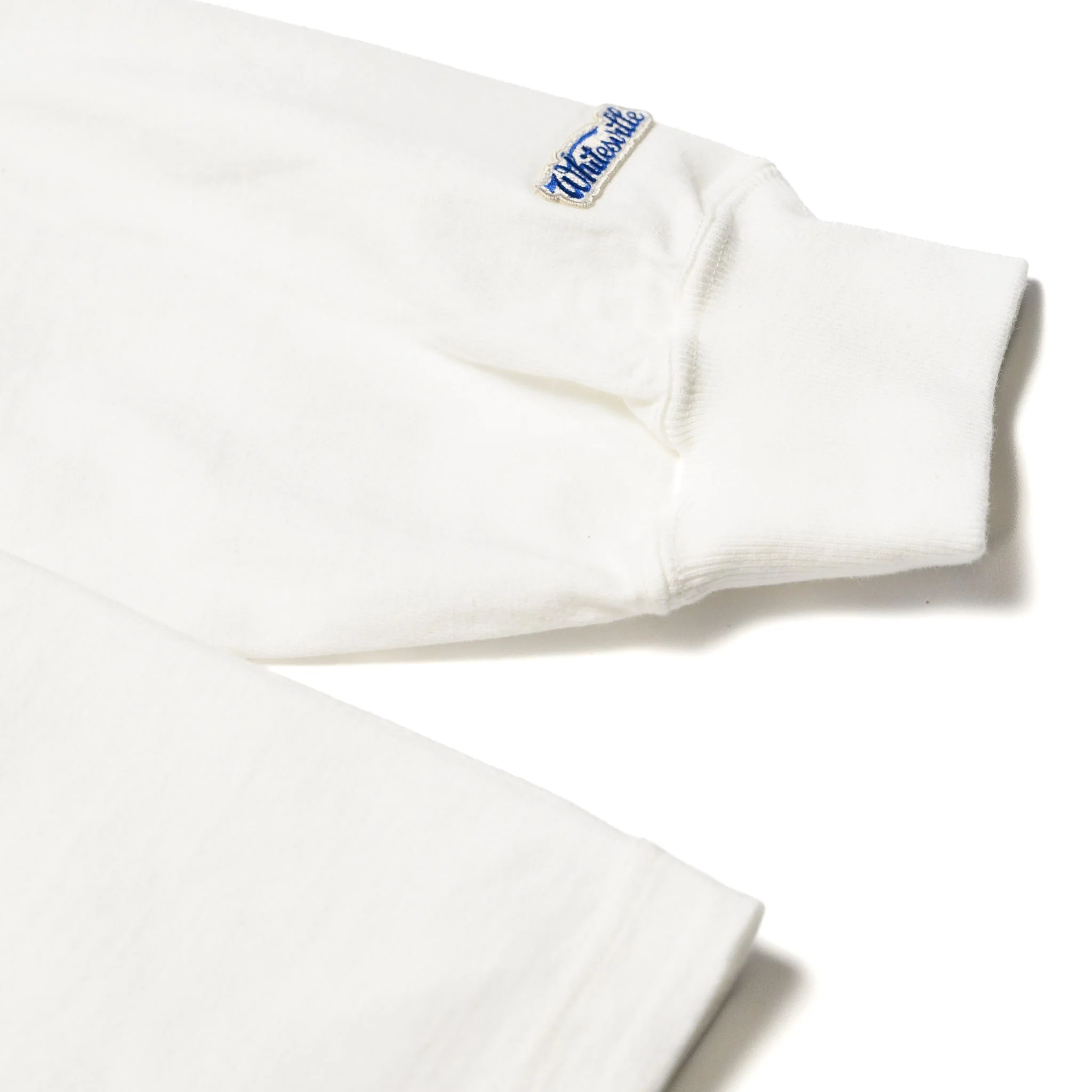 WV68849 Heavyweight Long Sleeve Pocket T-Shirt White - Image 4